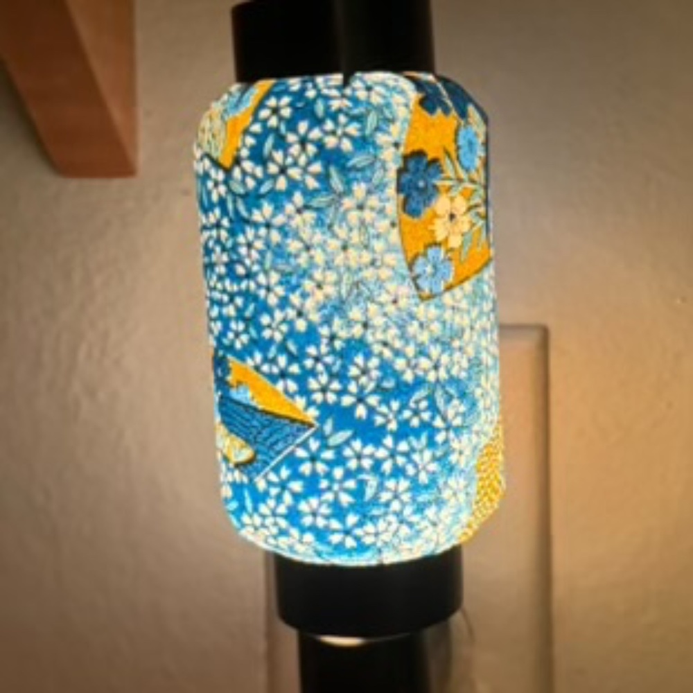 Blue Hand Fan Oriental Japanese Washi Night Light - Picture 4 of 6